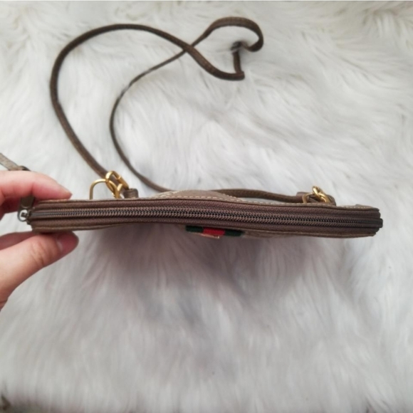 Authentic Vintage Gucci GG Monogram Ophidia Clutch - Picture 10 of 12